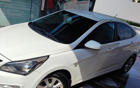 Hyundai Solaris II рестайлинг, 2016 год, 970 000 рублей, 3 фотография