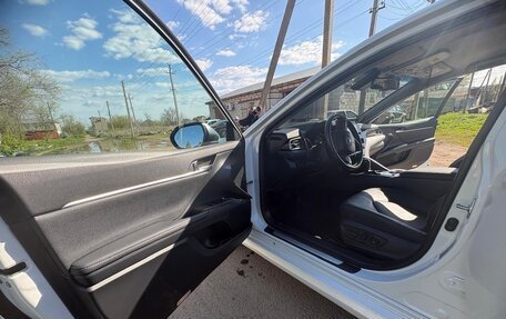 Toyota Camry, 2023 год, 4 500 000 рублей, 13 фотография