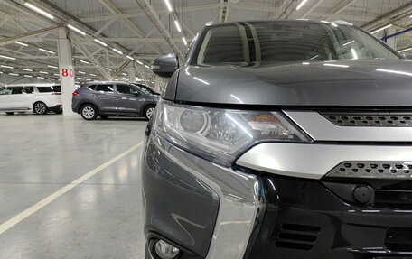 Mitsubishi Outlander III рестайлинг 3, 2020 год, 2 370 000 рублей, 21 фотография