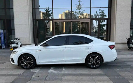 Skoda Octavia IV, 2023 год, 1 820 000 рублей, 3 фотография