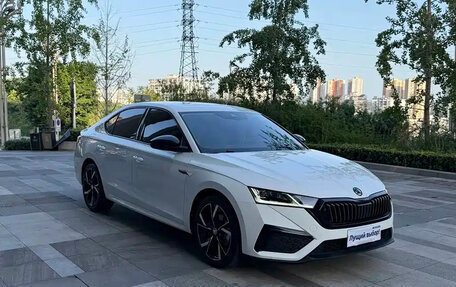 Skoda Octavia IV, 2023 год, 1 820 000 рублей, 4 фотография