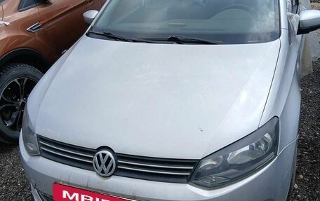 Volkswagen Polo VI (EU Market), 2013 год, 370 000 рублей, 2 фотография