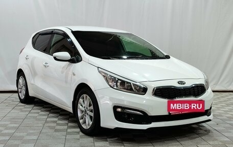 KIA cee'd III, 2017 год, 1 390 000 рублей, 2 фотография