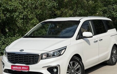 KIA Carnival III, 2019 год, 2 750 000 рублей, 1 фотография