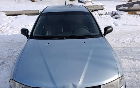 Mitsubishi Carisma I, 2002 год, 200 000 рублей, 3 фотография