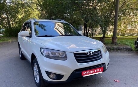 Hyundai Santa Fe III рестайлинг, 2010 год, 989 000 рублей, 3 фотография