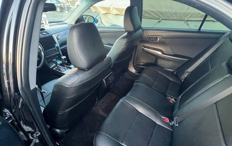 Toyota Camry, 2017 год, 2 390 000 рублей, 10 фотография