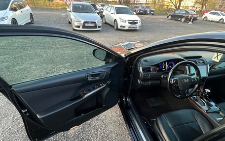 Toyota Camry, 2017 год, 2 390 000 рублей, 13 фотография