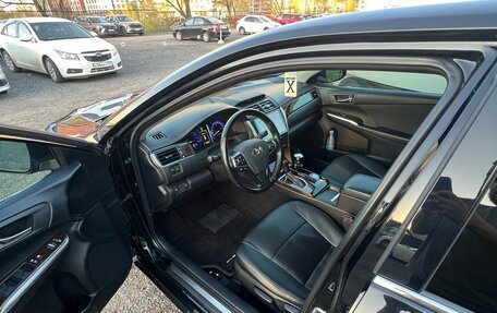 Toyota Camry, 2017 год, 2 390 000 рублей, 15 фотография
