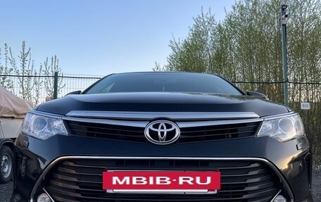 Toyota Camry, 2017 год, 2 390 000 рублей, 5 фотография