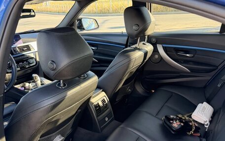 BMW 3 серия, 2018 год, 2 900 000 рублей, 14 фотография