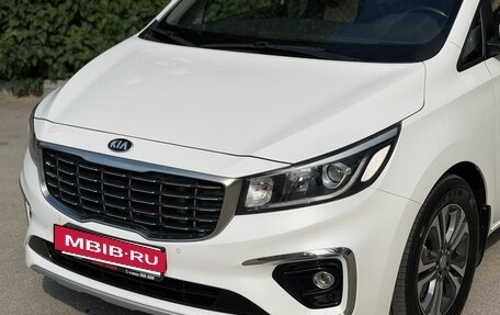 KIA Carnival III, 2019 год, 2 750 000 рублей, 3 фотография