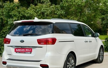 KIA Carnival III, 2019 год, 2 750 000 рублей, 5 фотография