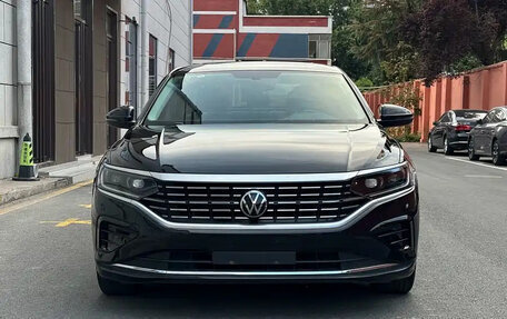 Volkswagen Passat B8 рестайлинг, 2023 год, 2 350 000 рублей, 2 фотография