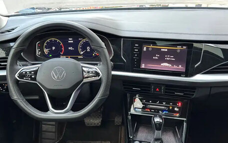 Volkswagen Passat B8 рестайлинг, 2023 год, 2 350 000 рублей, 10 фотография