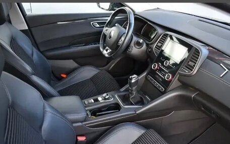 Renault Talisman, 2017 год, 1 800 000 рублей, 6 фотография