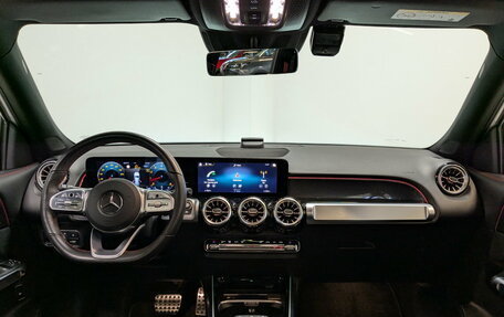 Mercedes-Benz GLB AMG, 2021 год, 4 850 000 рублей, 14 фотография