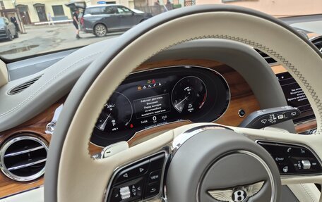 Bentley Bentayga I, 2021 год, 23 000 000 рублей, 14 фотография