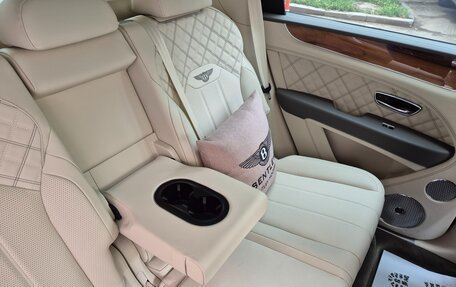 Bentley Bentayga I, 2021 год, 23 000 000 рублей, 19 фотография