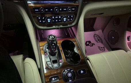 Bentley Bentayga I, 2021 год, 23 000 000 рублей, 21 фотография