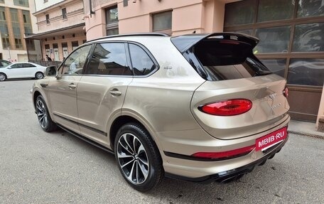 Bentley Bentayga I, 2021 год, 23 000 000 рублей, 5 фотография
