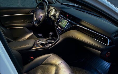 Toyota Camry, 2019 год, 3 100 000 рублей, 6 фотография