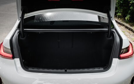 BMW 3 серия, 2024 год, 5 950 000 рублей, 30 фотография