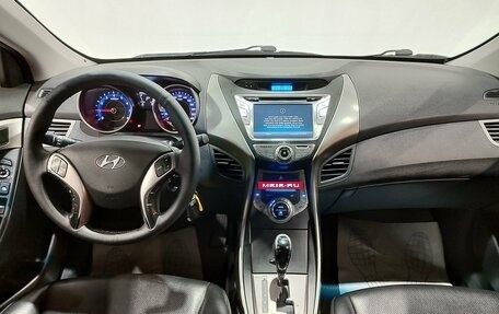 Hyundai Avante, 2013 год, 900 000 рублей, 13 фотография