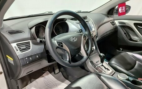 Hyundai Avante, 2013 год, 900 000 рублей, 15 фотография