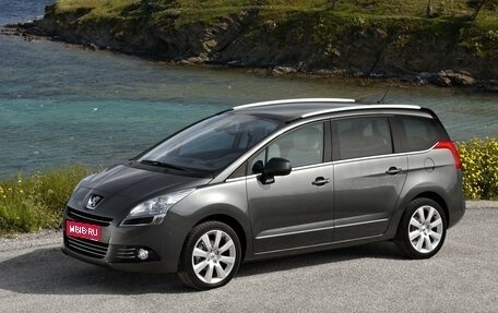Peugeot 5008 I рестайлинг, 2010 год, 600 000 рублей, 1 фотография