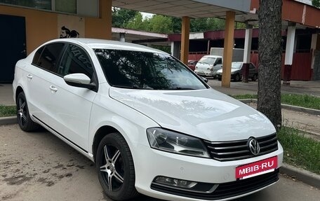 Volkswagen Passat B7, 2012 год, 1 000 000 рублей, 2 фотография