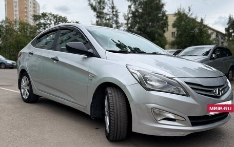 Hyundai Solaris II рестайлинг, 2015 год, 649 000 рублей, 3 фотография