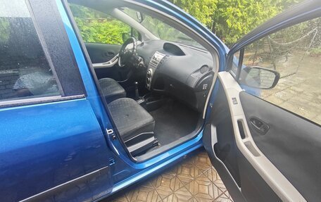 Toyota Yaris III рестайлинг, 2007 год, 260 000 рублей, 8 фотография