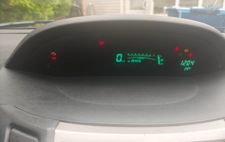 Toyota Yaris III рестайлинг, 2007 год, 260 000 рублей, 15 фотография