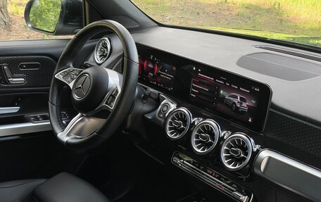 Mercedes-Benz GLB, 2024 год, 3 500 000 рублей, 9 фотография