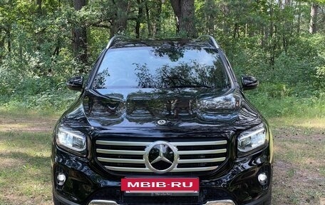 Mercedes-Benz GLB, 2024 год, 3 500 000 рублей, 2 фотография