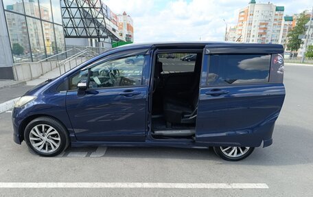 Honda Freed I, 2011 год, 990 000 рублей, 12 фотография