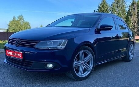 Volkswagen Jetta VI, 2011 год, 930 000 рублей, 1 фотография