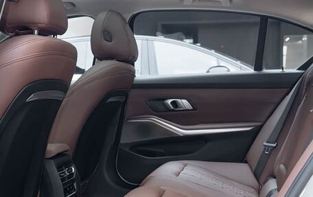 BMW 3 серия, 2023 год, 2 256 000 рублей, 14 фотография