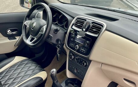 Renault Logan II, 2019 год, 985 000 рублей, 11 фотография