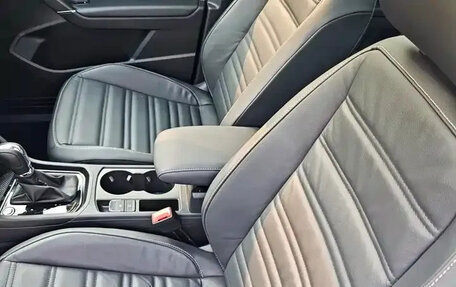 Volkswagen Touran III, 2022 год, 1 820 777 рублей, 30 фотография