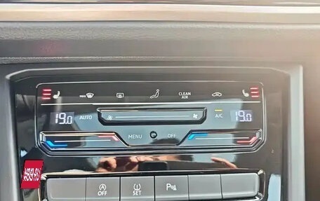 Volkswagen Touran III, 2022 год, 1 820 777 рублей, 17 фотография