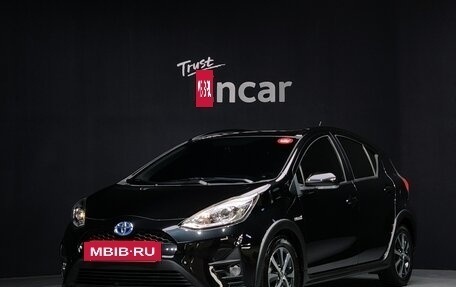 Toyota Prius c I, 2019 год, 1 250 002 рублей, 17 фотография