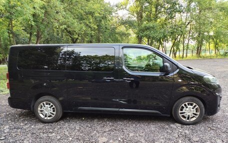 Opel Zafira Life I, 2022 год, 2 700 000 рублей, 7 фотография