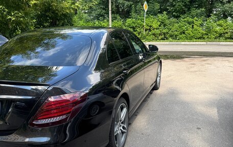 Mercedes-Benz E-Класс, 2019 год, 2 980 000 рублей, 3 фотография