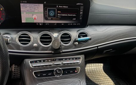 Mercedes-Benz E-Класс, 2019 год, 2 980 000 рублей, 10 фотография