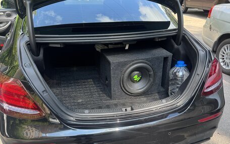 Mercedes-Benz E-Класс, 2019 год, 2 980 000 рублей, 15 фотография