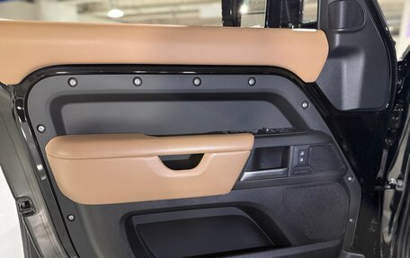 Land Rover Defender II, 2024 год, 10 030 000 рублей, 21 фотография
