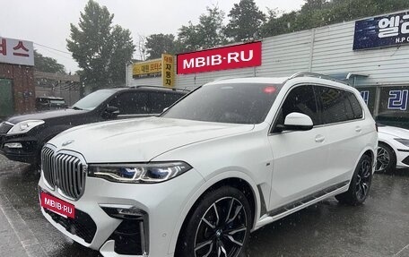BMW X7, 2022 год, 10 300 000 рублей, 3 фотография