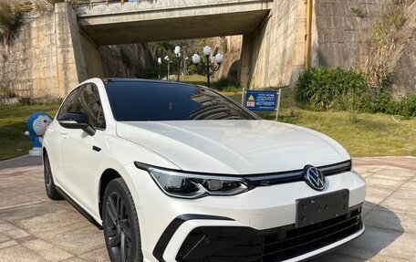 Volkswagen Golf VIII, 2022 год, 1 990 000 рублей, 3 фотография